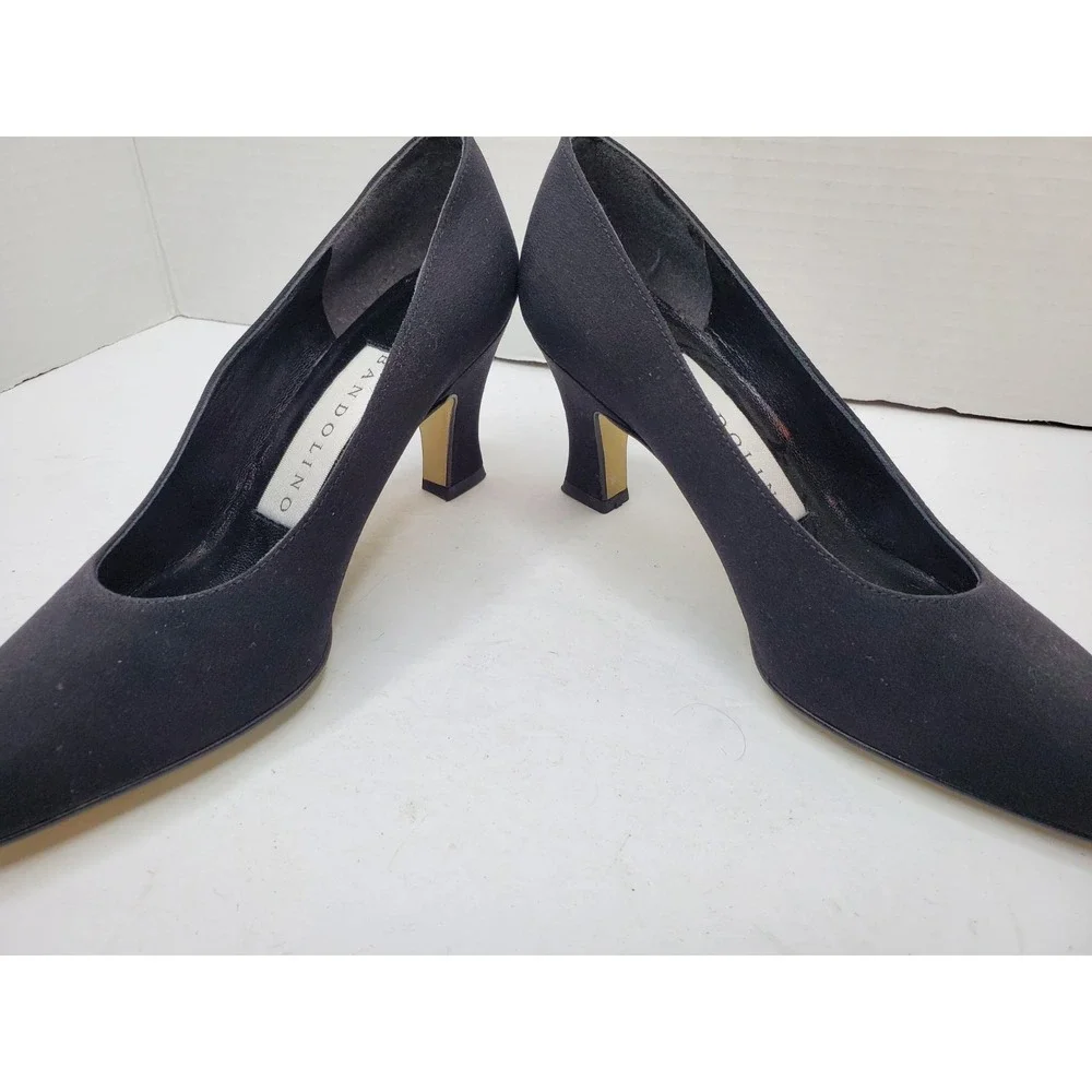 Bandolino Candy Womens Pump Dress Shoe Black Fabric &Leather 2-1/4 Heels Size 6M